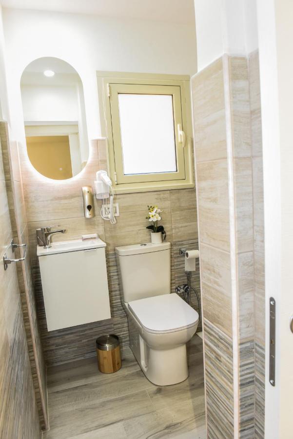 La Via Di Mezzo Apartamento Catânia