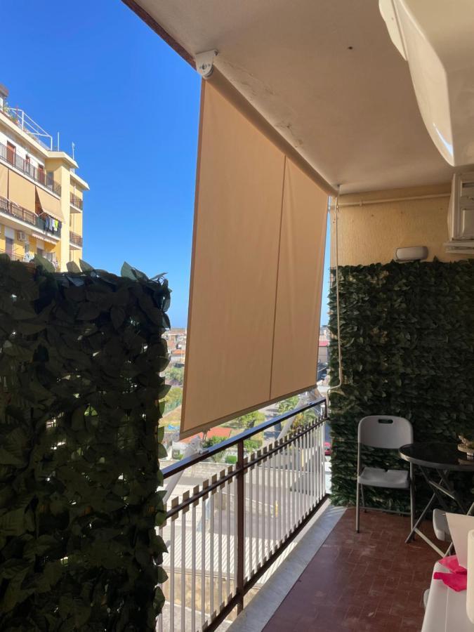 La Via Di Mezzo Apartamento *